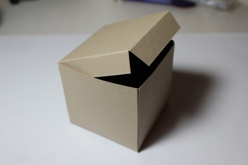 Bastelanleitung für eine Papierbox, Bild10, gebastelt mit Produkten, Stempeln und Stanzen von Stampin\' Up!