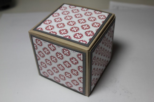 Bastelanleitung für eine Papierbox, Bild14, gebastelt mit Produkten, Stempeln und Stanzen von Stampin\' Up!