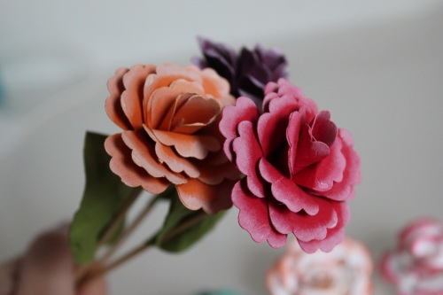 Selbstgebastelte Blumen mit der Blumenstanze, gebastelt mit Produkten, Stempeln und Stanzen von Stampin\' Up!